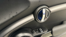 MINI Hatchback 2.0 Cooper S Exclusive 3dr Auto Petrol Hatchback